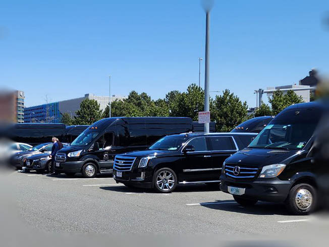 Limo service from New York to Boston 